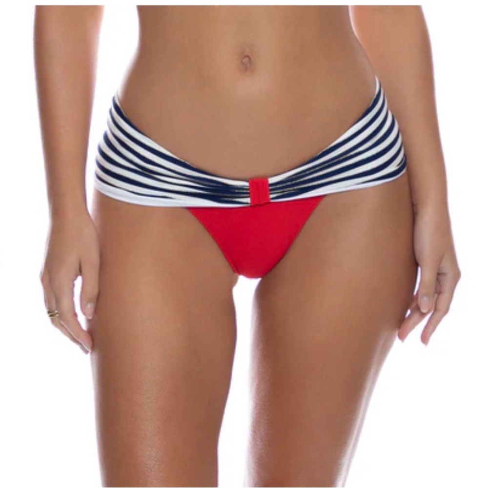 Luli Fama Capitana Bottoms